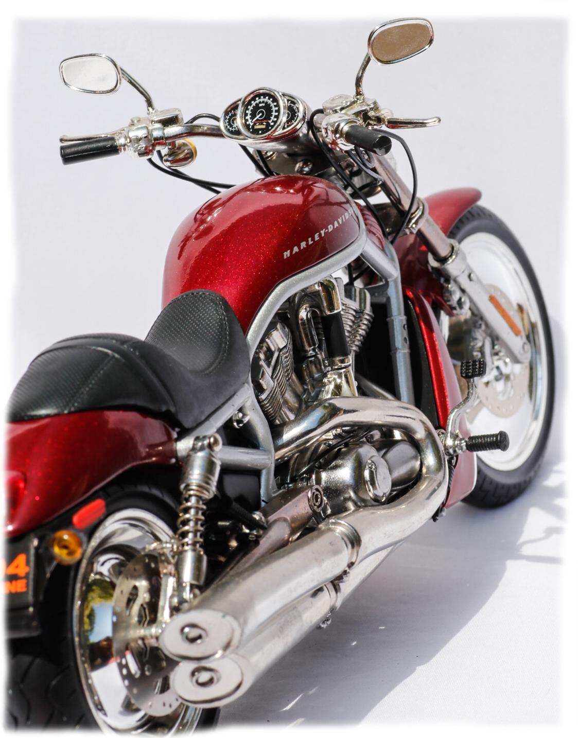 ERTL Harley Davidson V-Rod