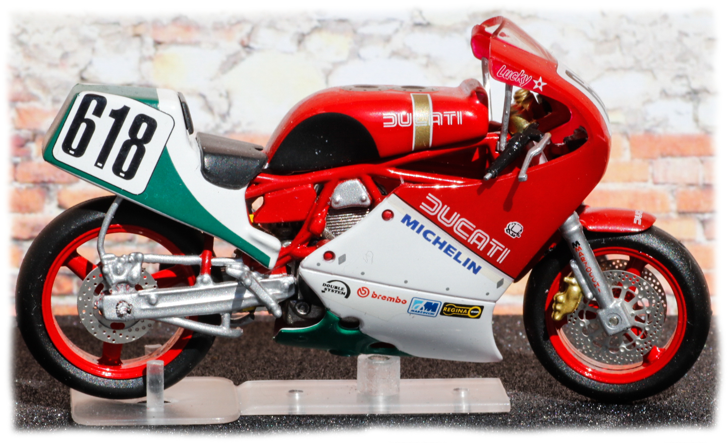 IXO Ducati 750 F1 Daytona