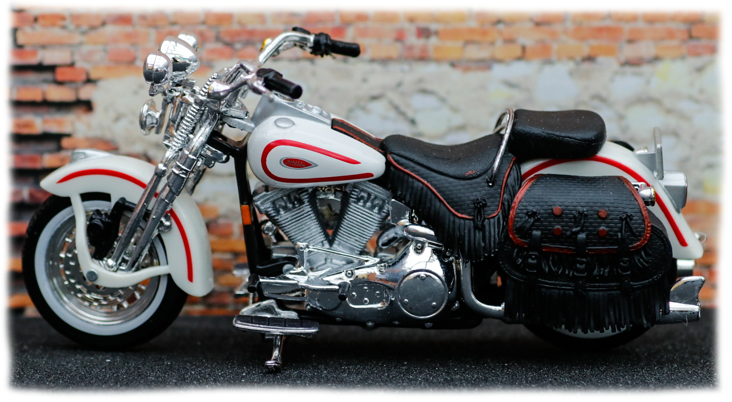 Maisto Harley Davidson FLSTS Heritage Springer 1997