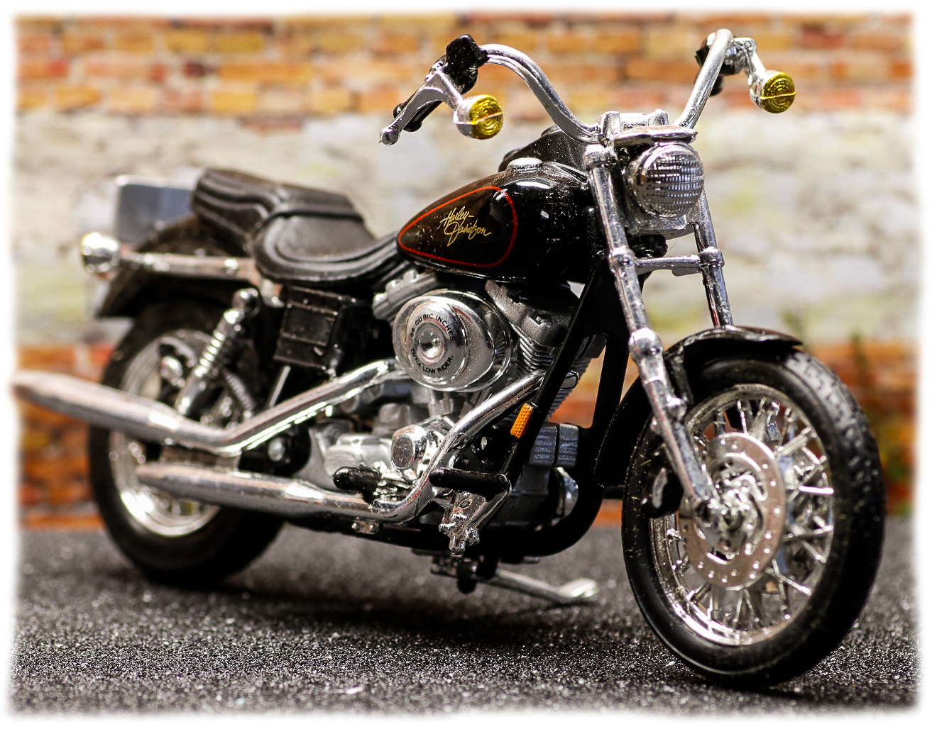 Maisto Harley Davidson FXDL Dyna Low Rider 2000