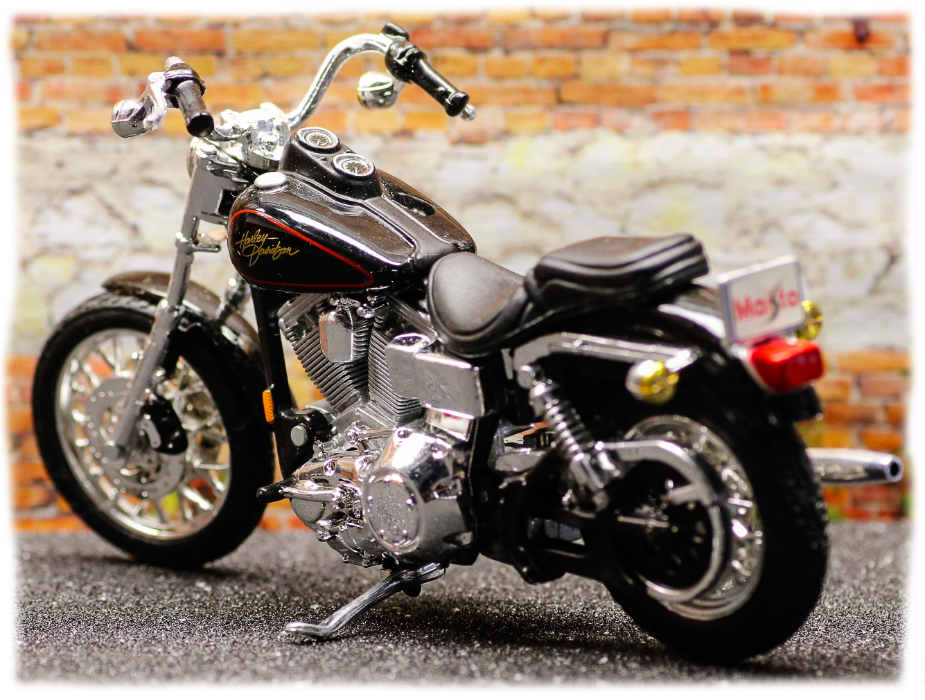 Maisto Harley Davidson FXDL Dyna Low Rider 2000
