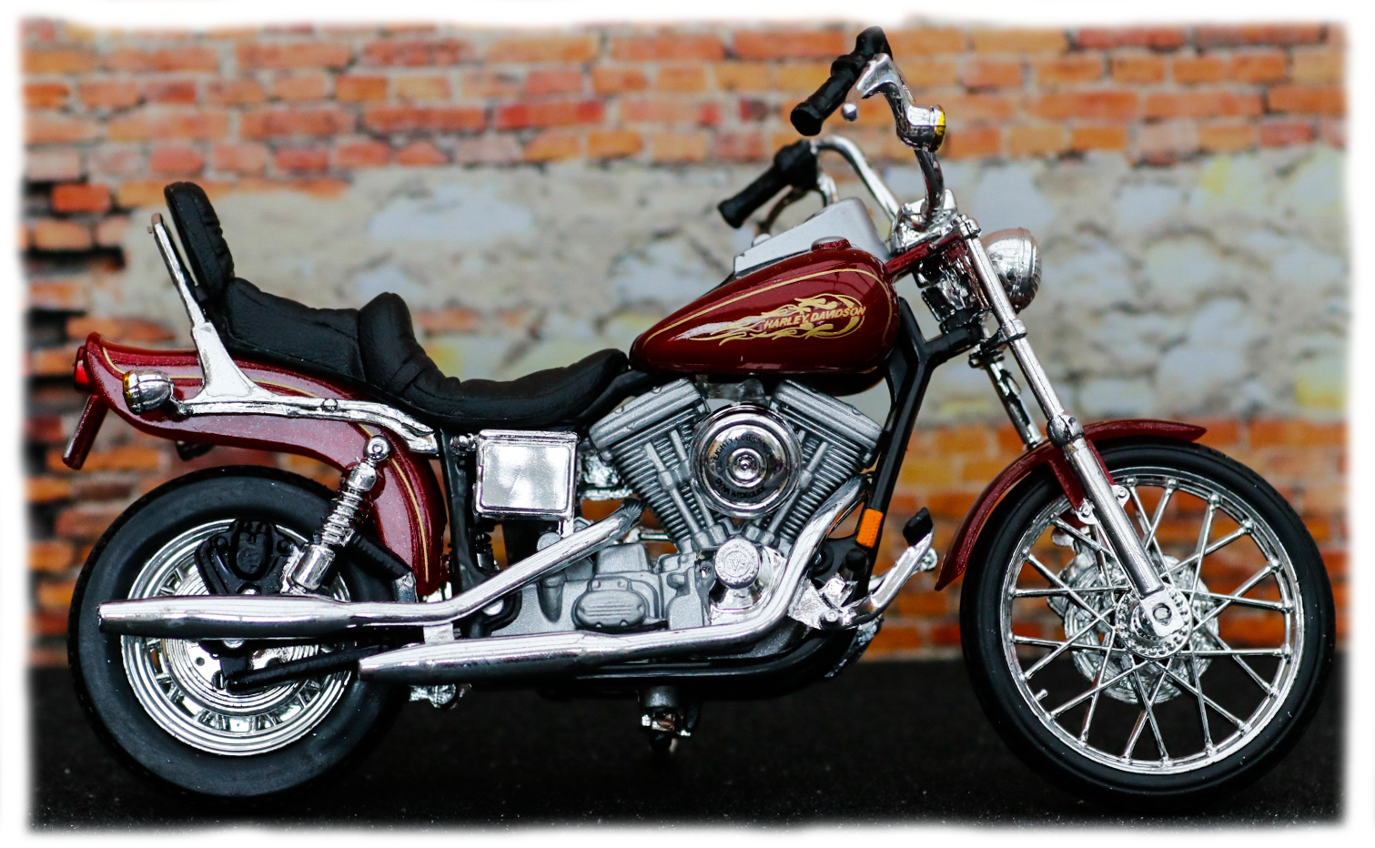 Maisto Harley Davidson FXDWG Dyna Wide Glide