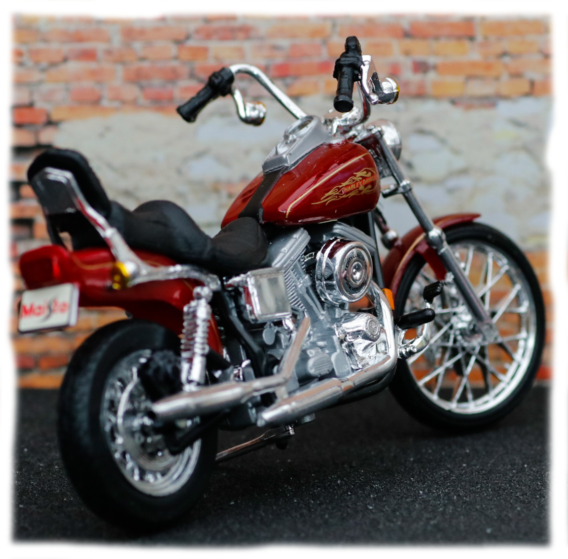 Maisto Harley Davidson FXDWG Dyna Wide Glide