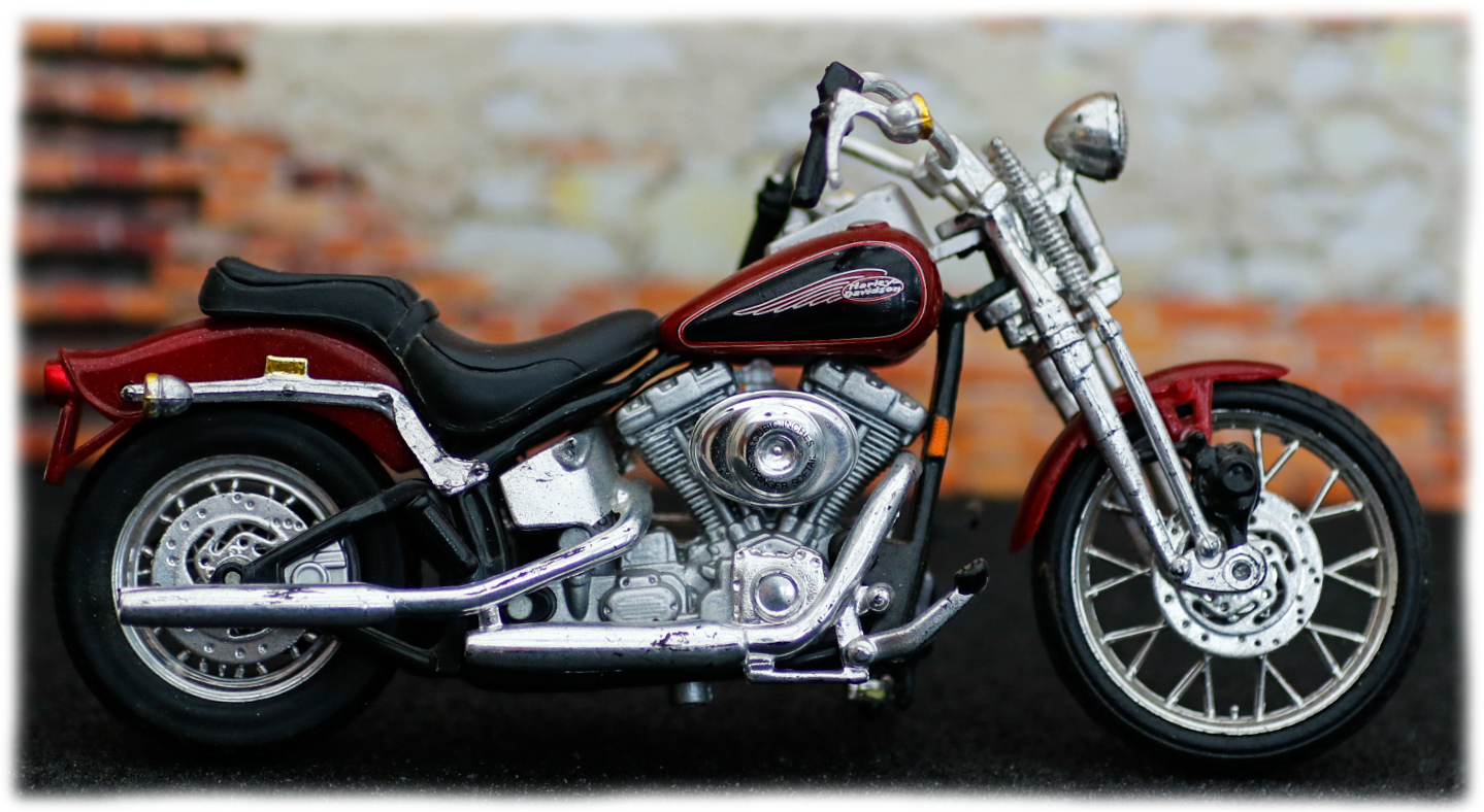 Maisto Harley Davidson FXSTS Springer Softail 2001