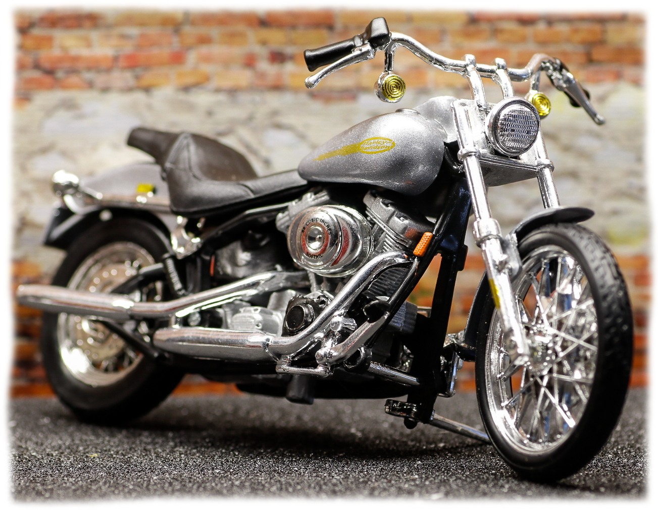 Maisto Harley Davidson FXST Softail Standard 2001