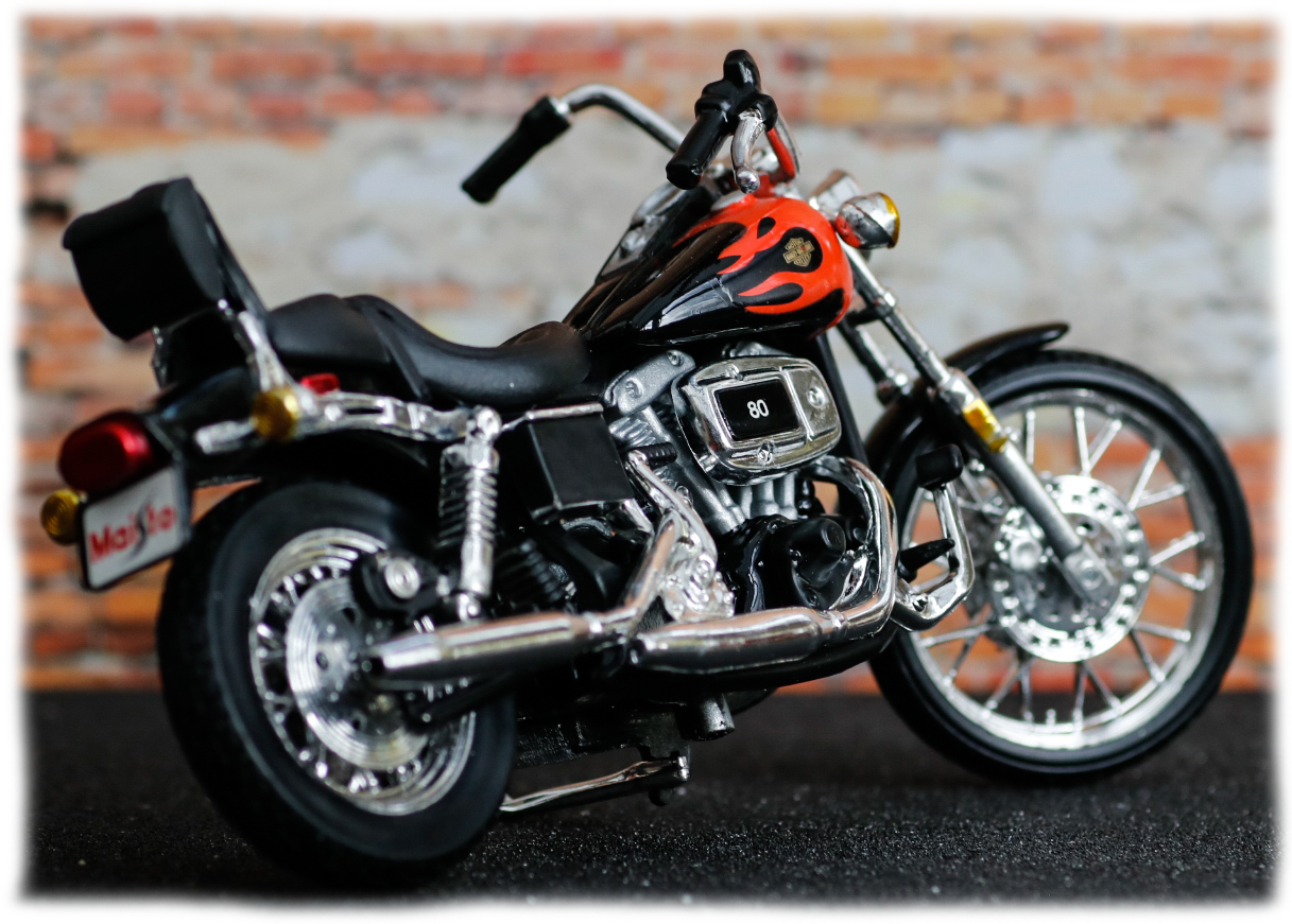 Maisto Harley Davidson FXWG Wide Glide 1980