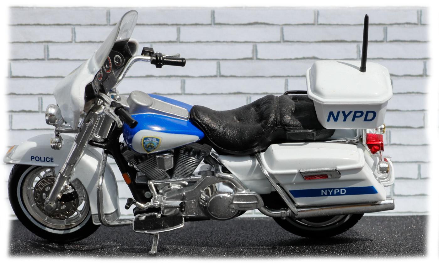 Maisto Harley Davidson Electra glide NYPD