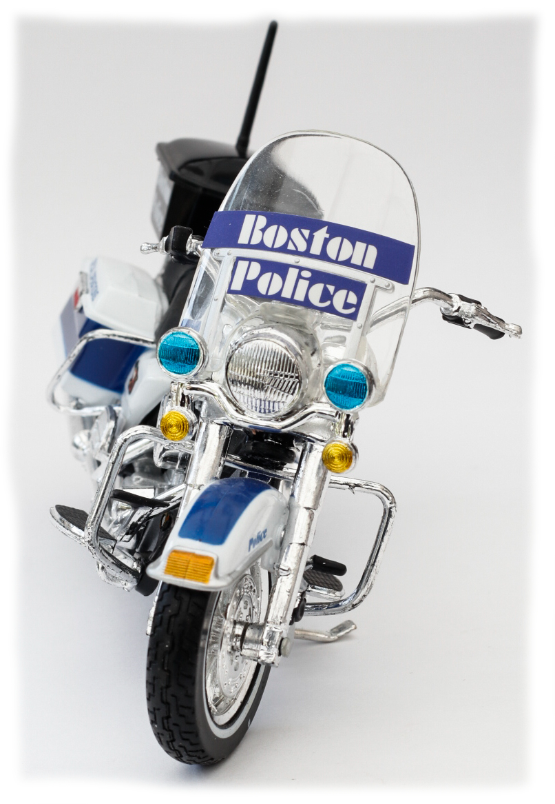 Maisto Harley Davidson FLHR Road king Boston Police