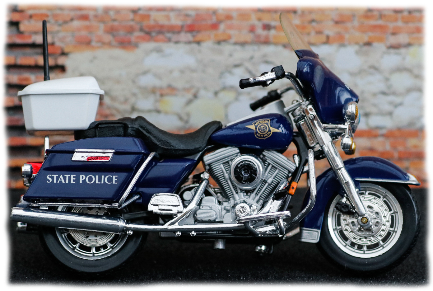 Maisto Harley Davidson Michigan State Police
