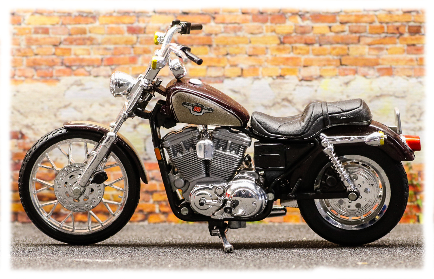 1/18 Maisto Harley-Davidson Sportster 1200 Custom – House of Hobbies FL