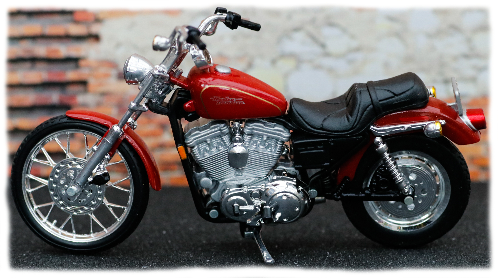 Maisto Harley Davidson XL1200C Sportster