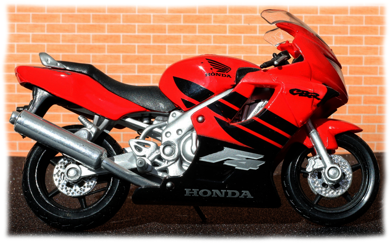 Maisto Honda CB600F4